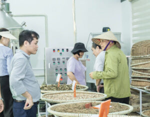 Genecell hận hạnh đón Tiến sĩ Nghiêm Tiến Chung từng công tác tại Trung tâm nghiên cứu Trồng và Chế biến cây thuốc Hà Nội 